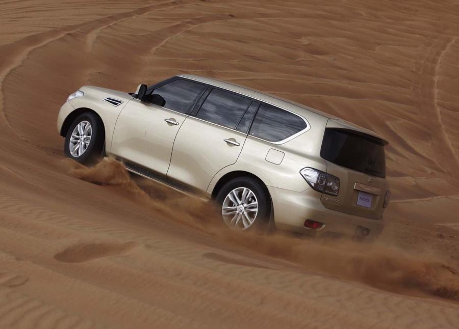  Nissan Patrol 2010 года  (фото 23 из 118)